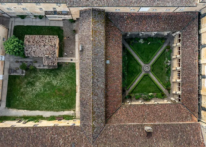 Ostello De L'abbaye De