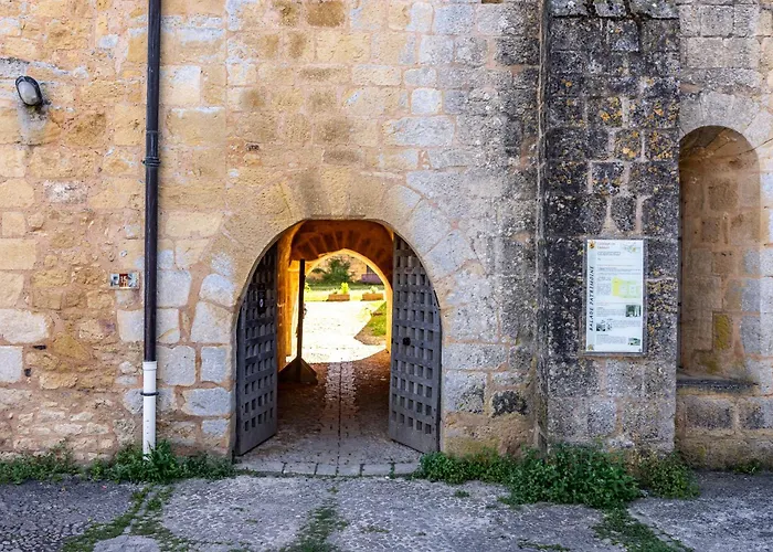 Ostello De L'abbaye De Cadouin